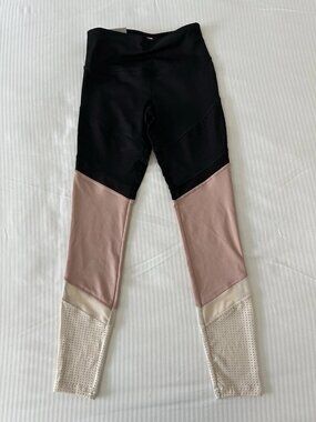 Forever 21 NWT sports wear leggings Thigh Highs Pink/Black/ White size S